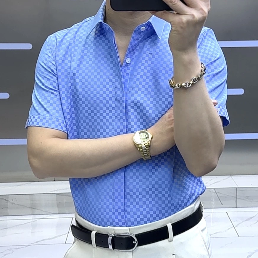 男士短袖衬衫夏季冰丝纯色商务休闲修身透气高级感衬衣时尚百搭