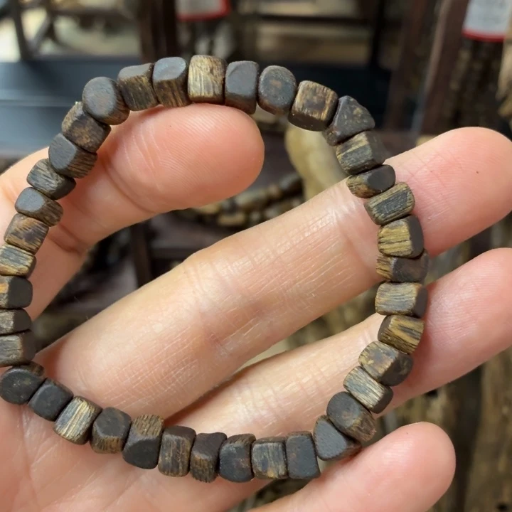 沉香碎屑沉香碎屑沉香奇楠碎银子05