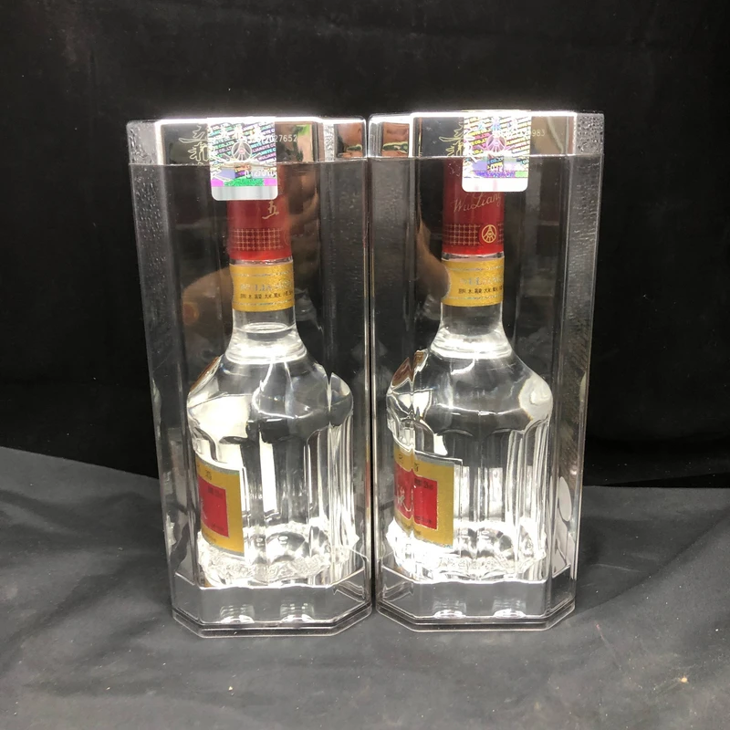 2012年五粮液52度500ml*2瓶1-M25AT001E78-01