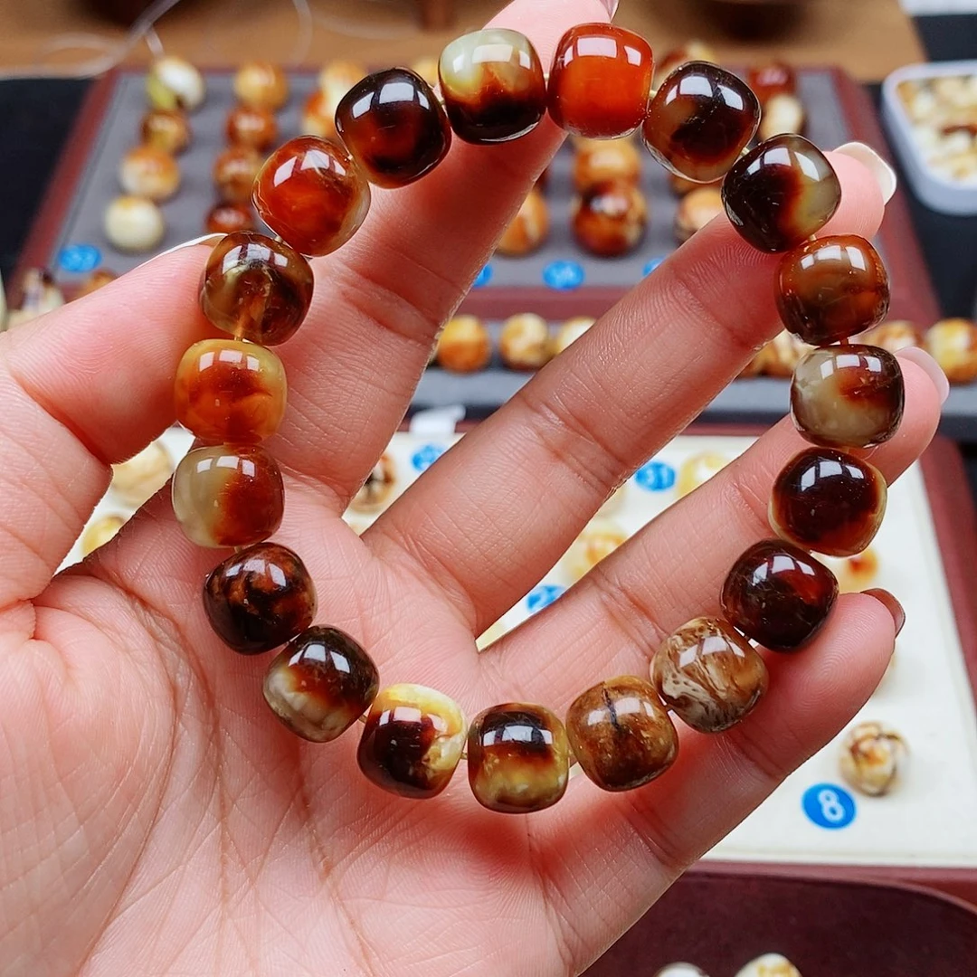 琥珀未镶嵌裸石蜜蜡