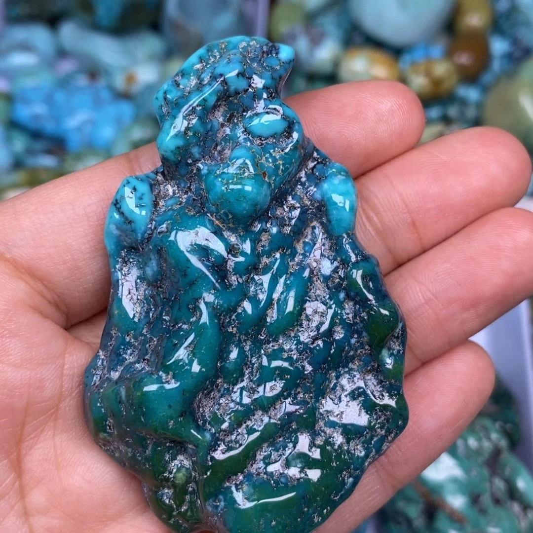 绿松石未镶嵌颈饰