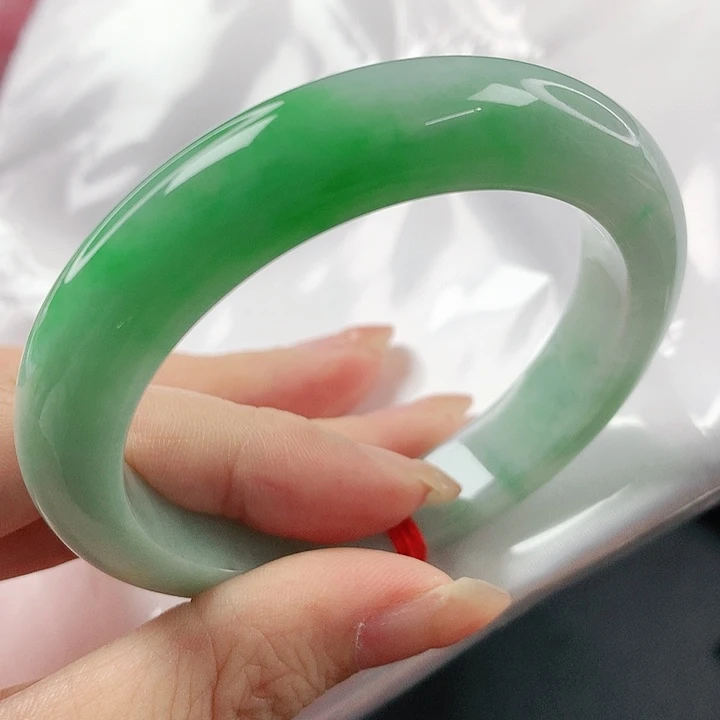 未镶嵌手镯翡翠，906