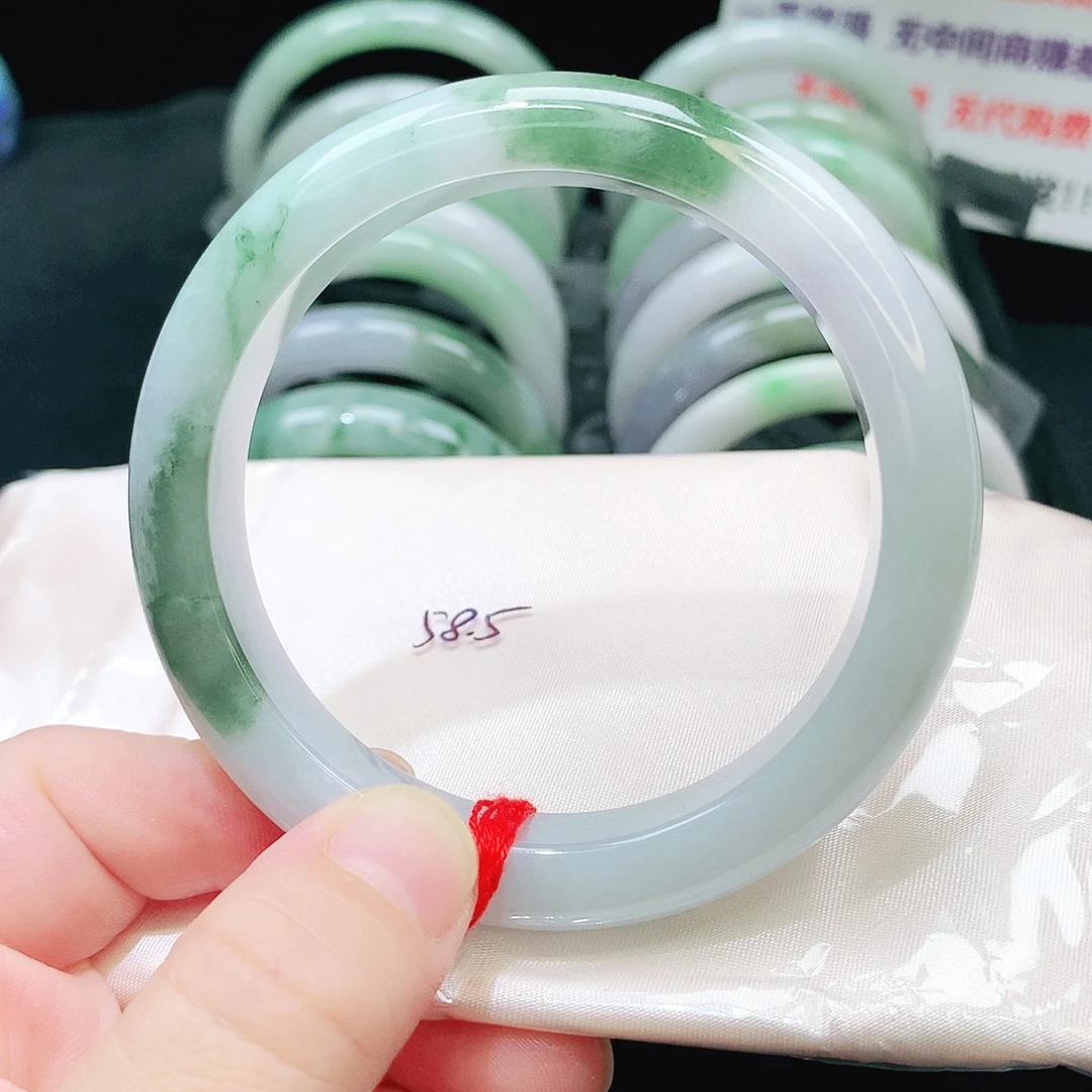 翡翠未镶嵌手镯0207