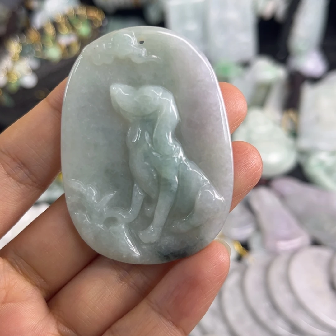 翡翠未镶嵌吊坠(不含链)瑕疵