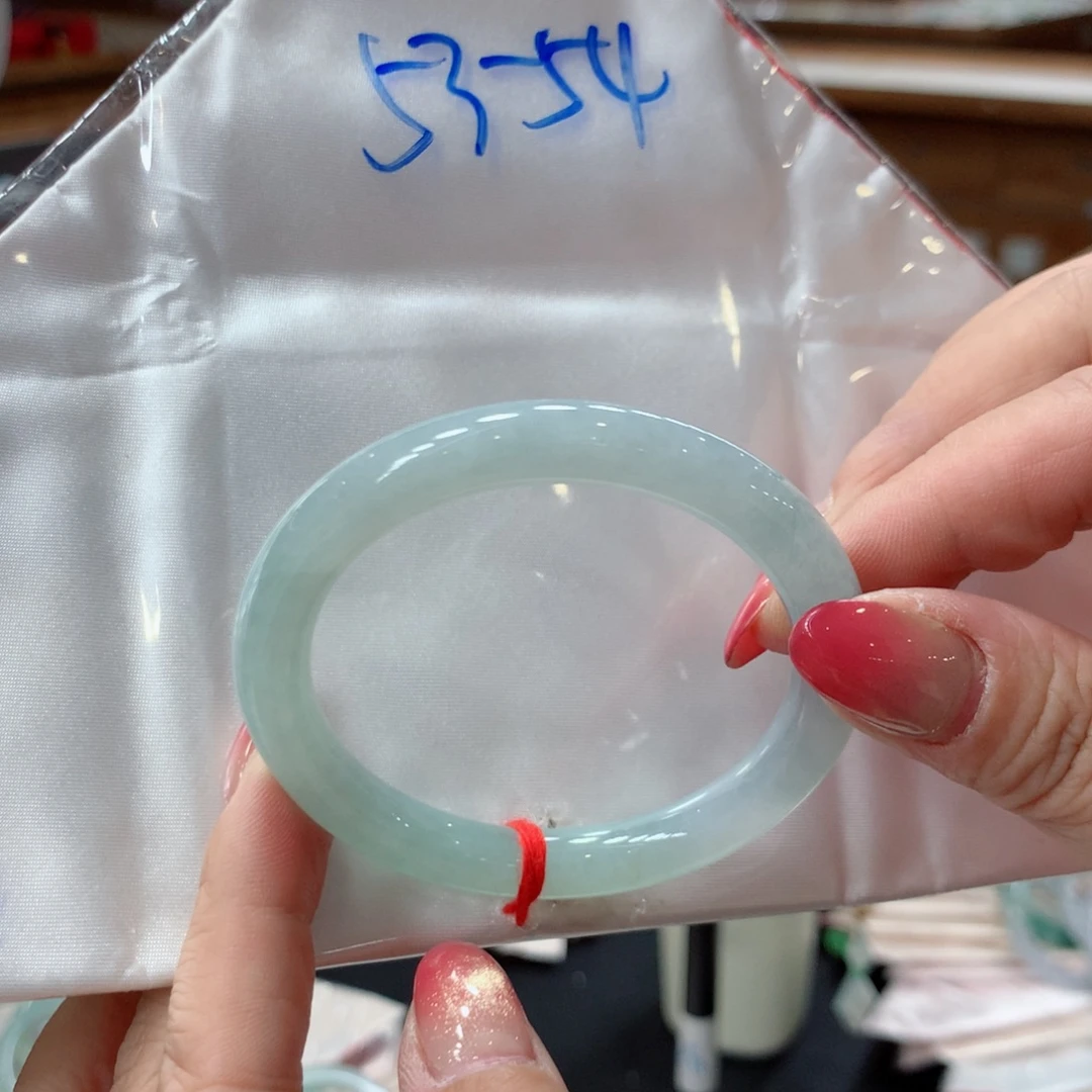 翡翠未镶嵌手镯翡翠