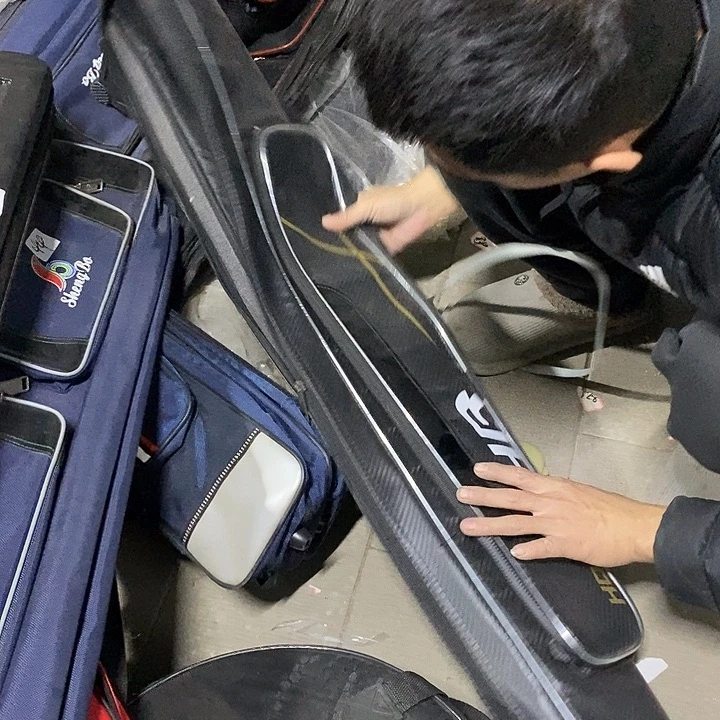 47号垂钓小配件一个瑕疵后壳折了有土
