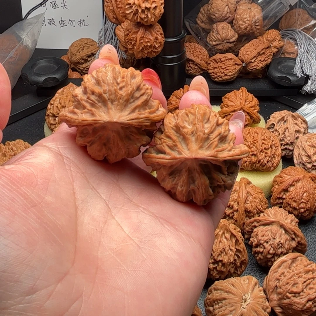 何***？核桃把件苹果园42
