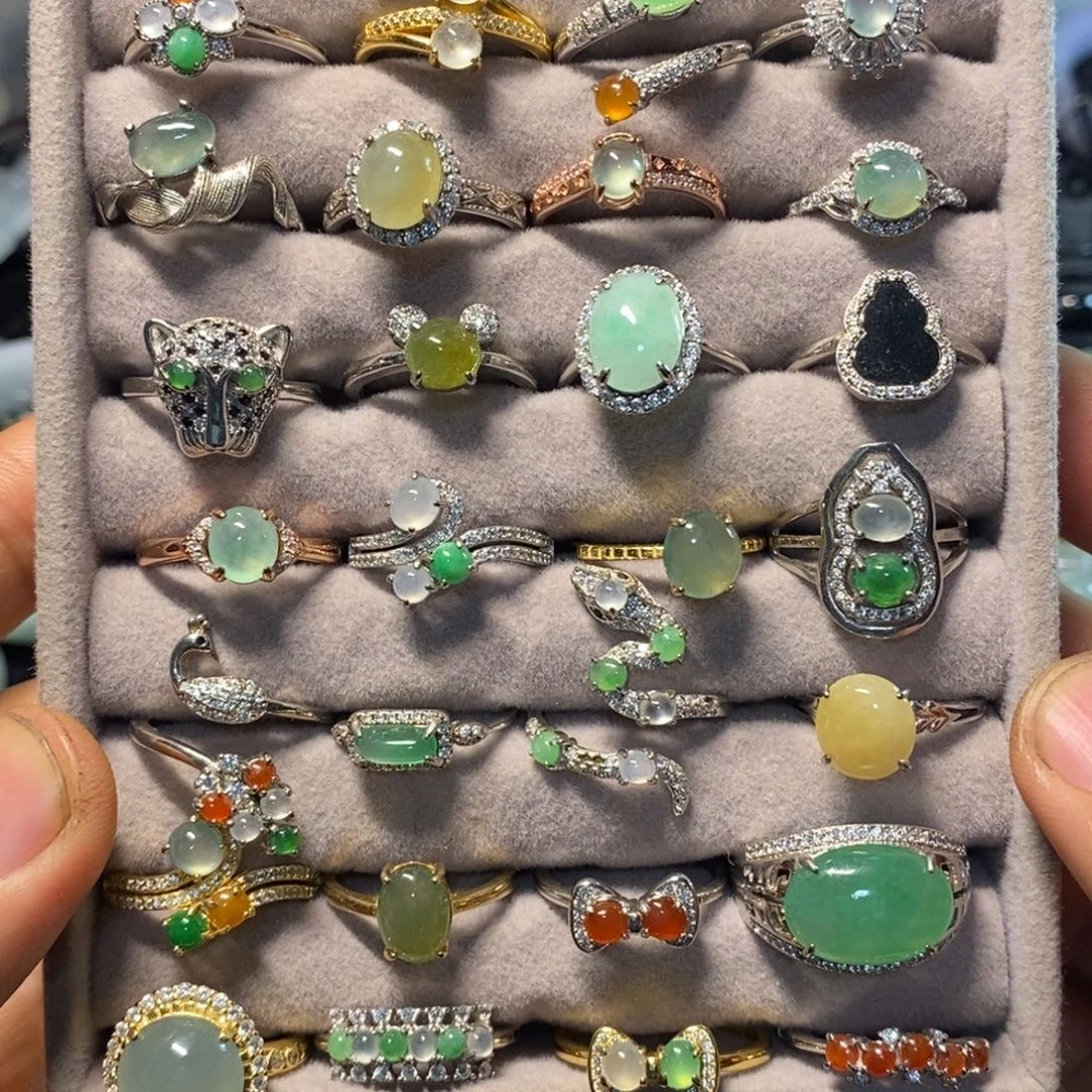 翡翠银S925镶嵌戒指天然缅甸翡翠A货戒指展示图片