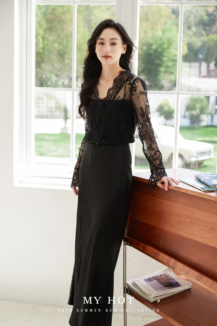【华家曼】黑色浪漫蕾丝上衣