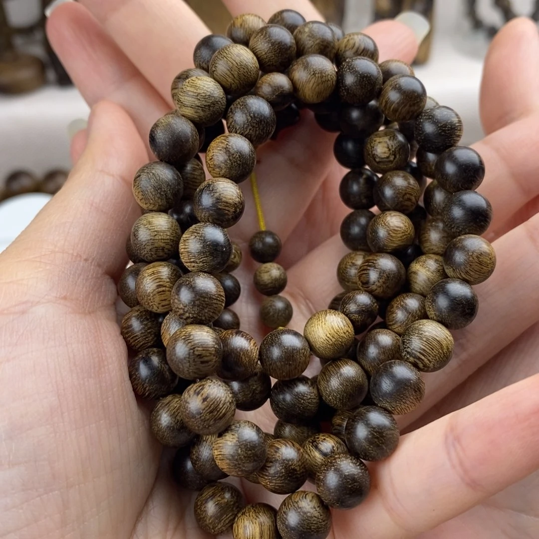 沉香手串风*越南芽庄白奇楠