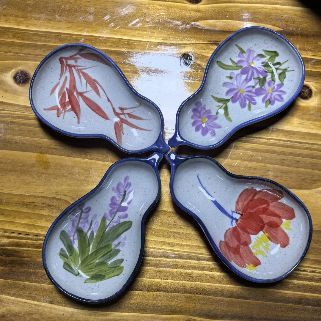 葫芦形釉彩调料碟