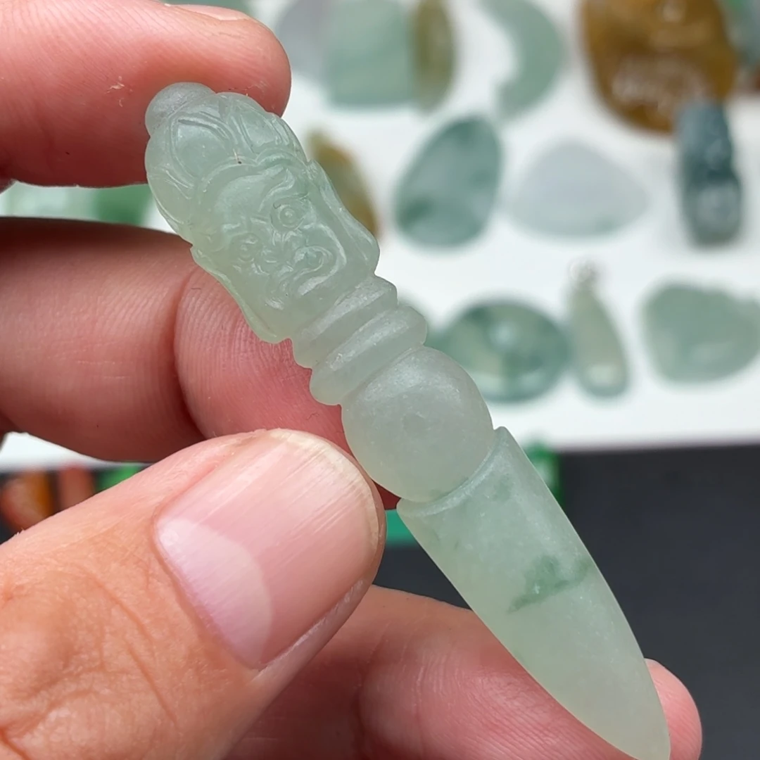 定制翡翠未镶嵌降魔杵