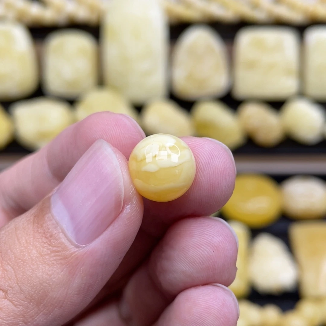 毛***弟裸石琥珀未镶嵌琥珀蜜蜡