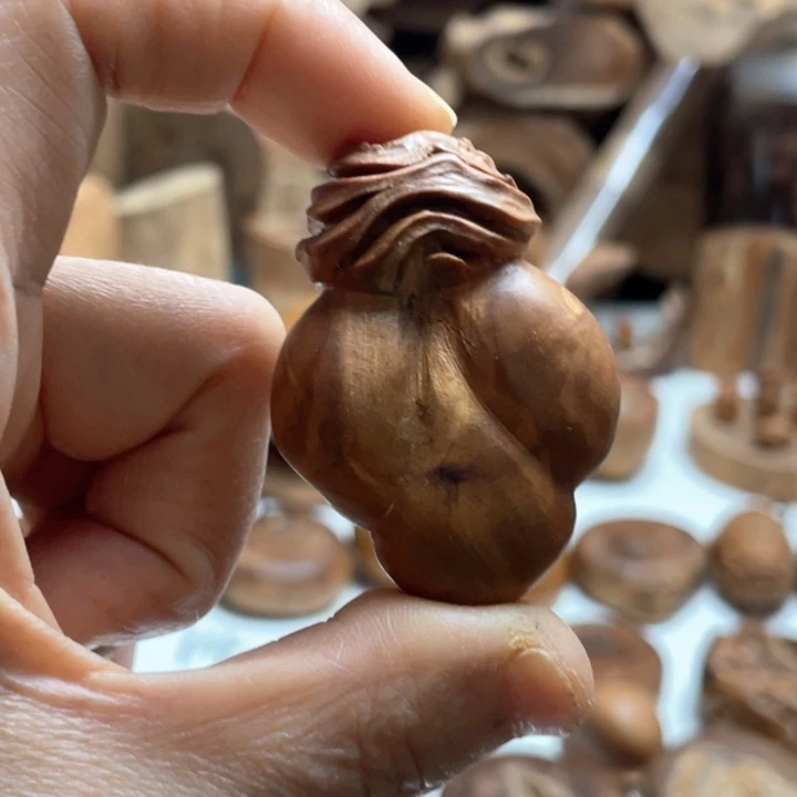 张***东檀香木原汁原味老山檀香