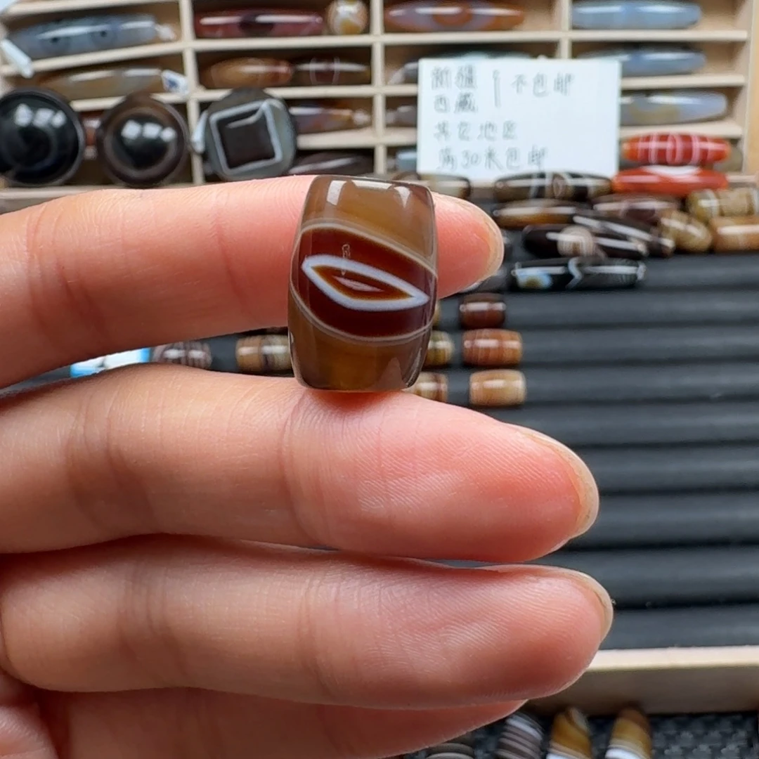 用***7玛瑙/玉髓未镶嵌颈饰