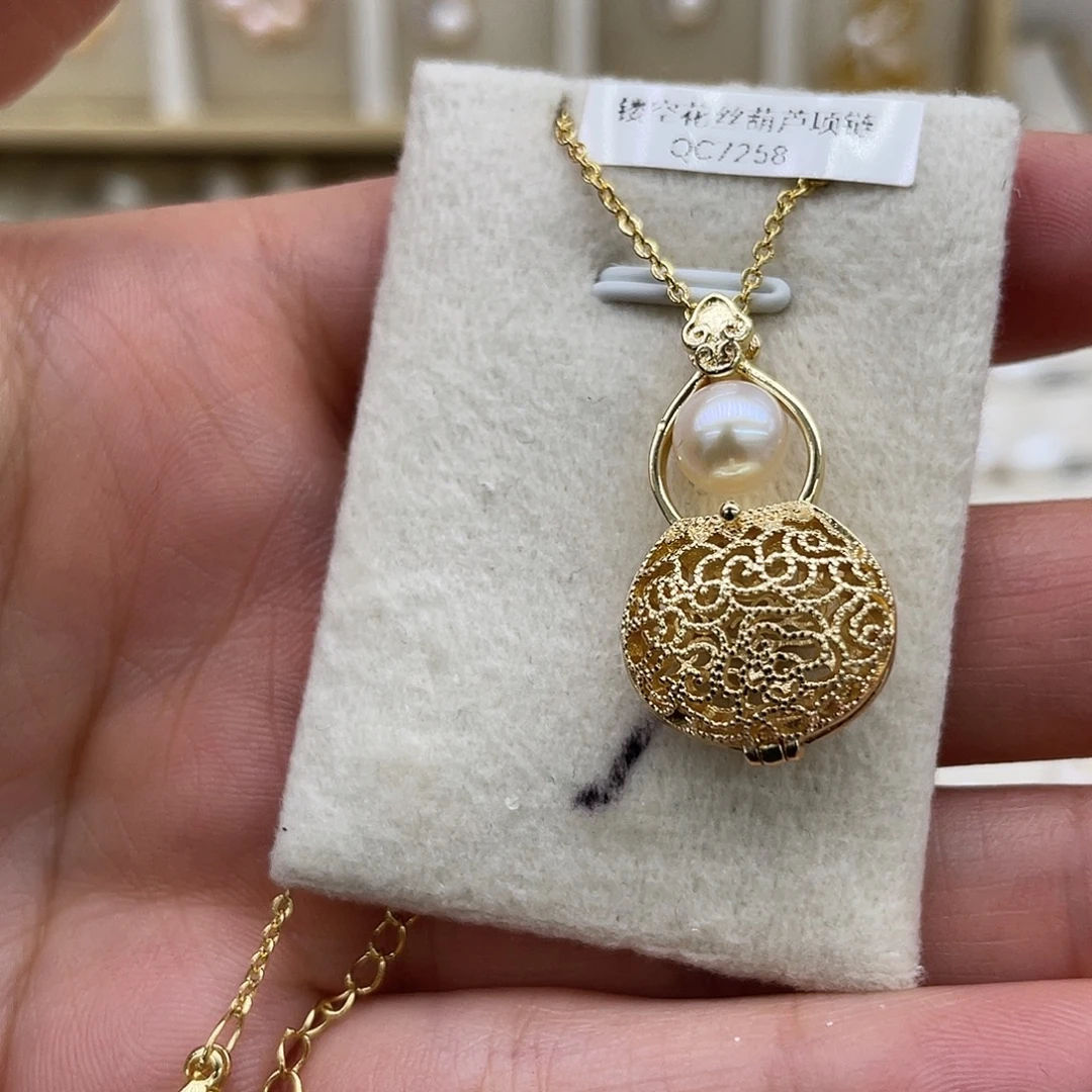 银S925镶嵌耳钉淡水珍珠