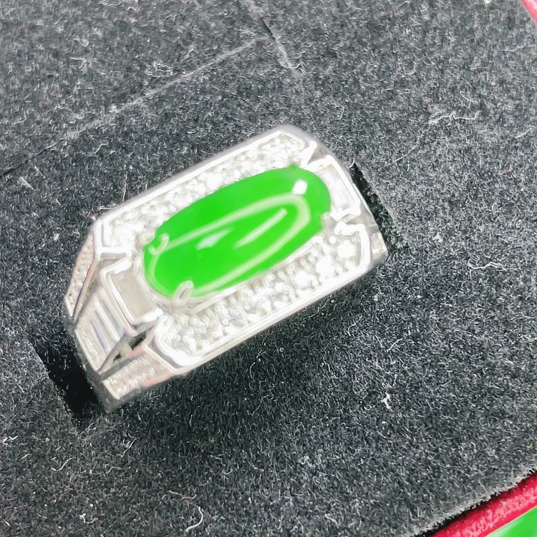 翡翠未镶嵌颈饰60