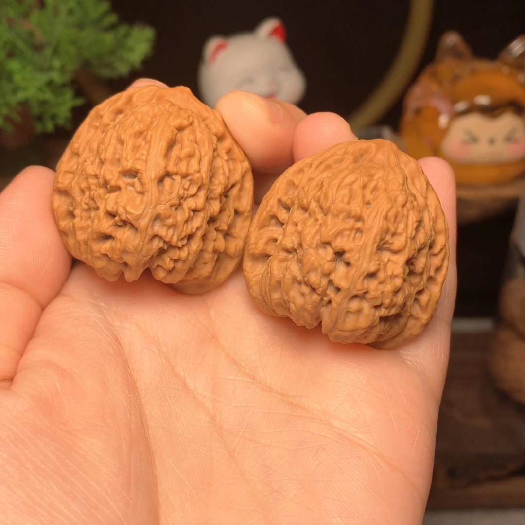 文玩核桃把件南疆石