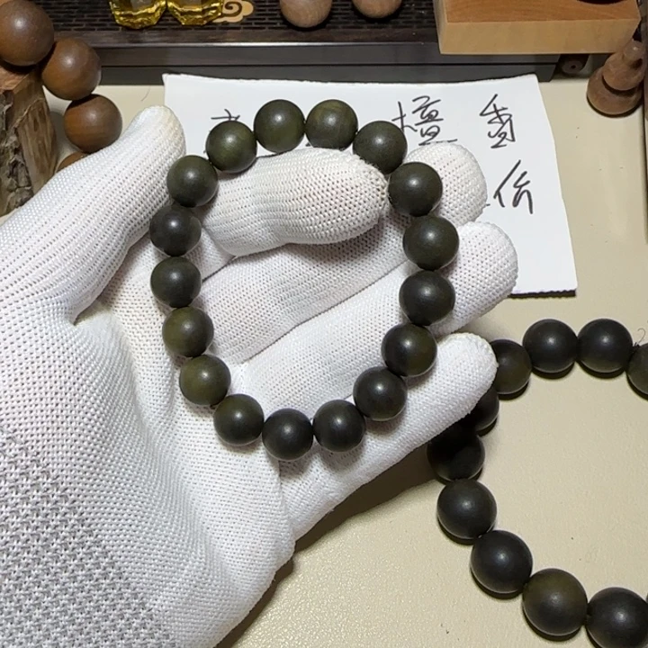 老山檀香1.2阴沉横纹奶甜药韵毕业级