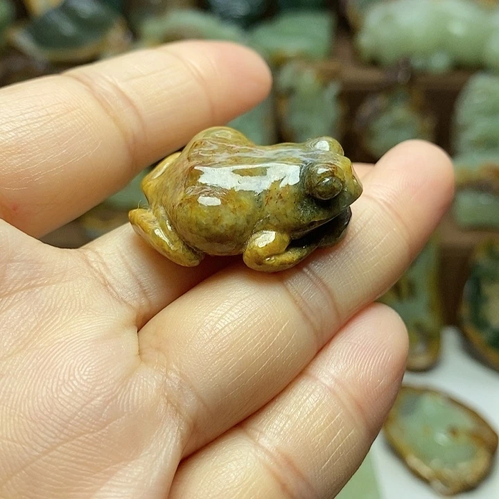 岫岩河磨玉（透闪石质玉）未镶嵌颈饰