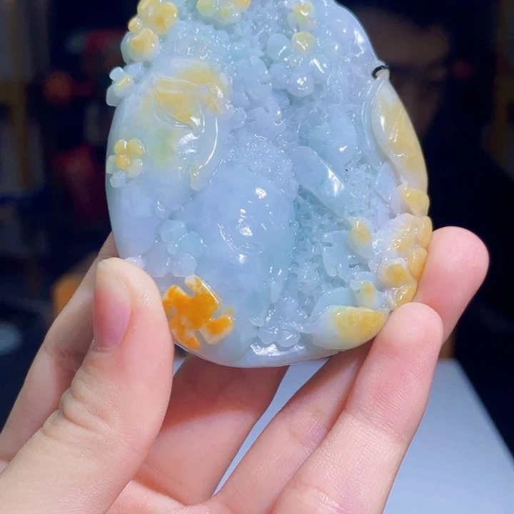 翡翠未镶嵌吊坠(不含链)Z022