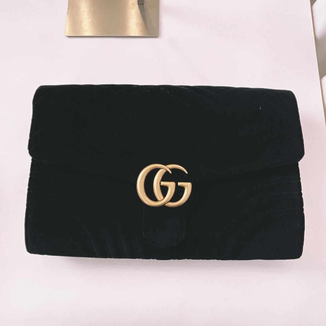 95新 GUCCI/古驰 箱包/单肩包 黑金丝绒马蒙手拿 H11