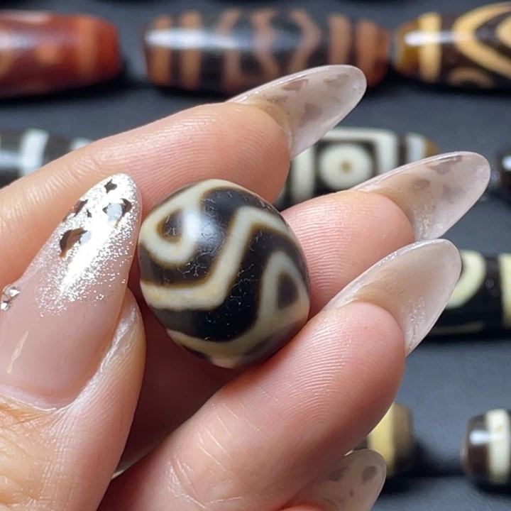 俠***玛瑙/玉髓未镶嵌颈饰