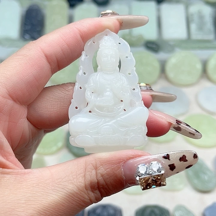 和田玉未镶嵌颈饰