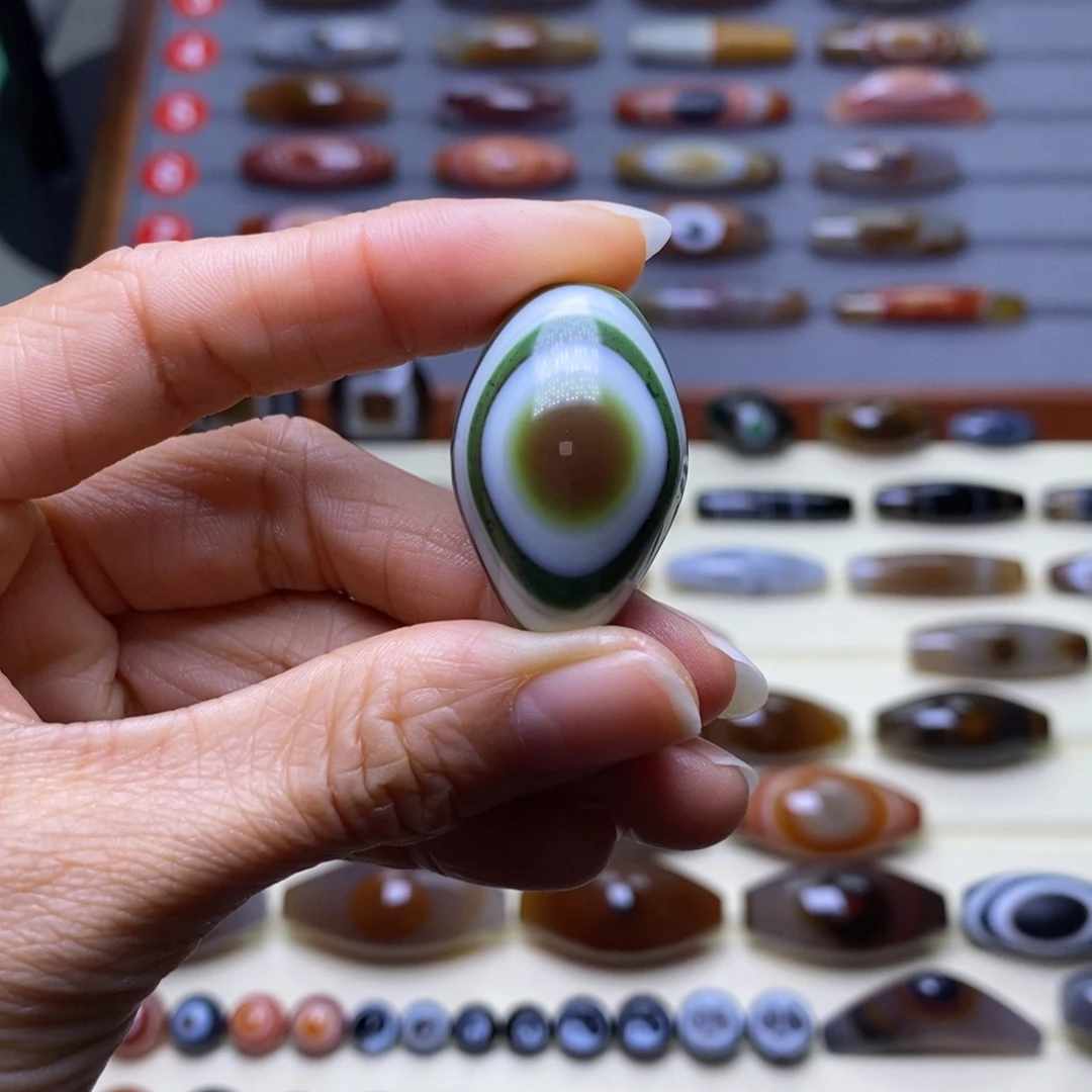 玛瑙/玉髓未镶嵌珠宝半成品