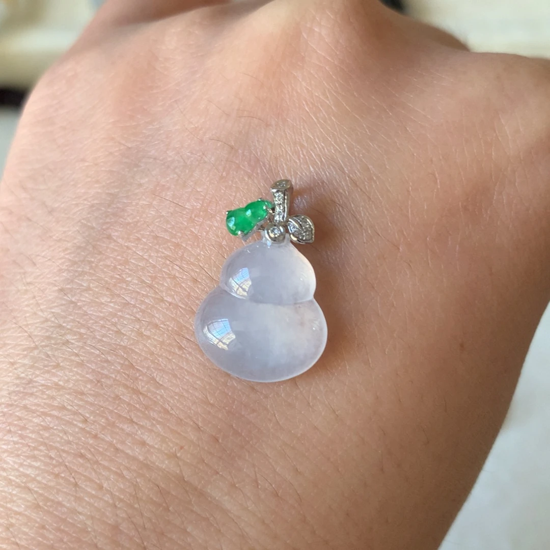 翡翠18K金镶嵌颈饰21