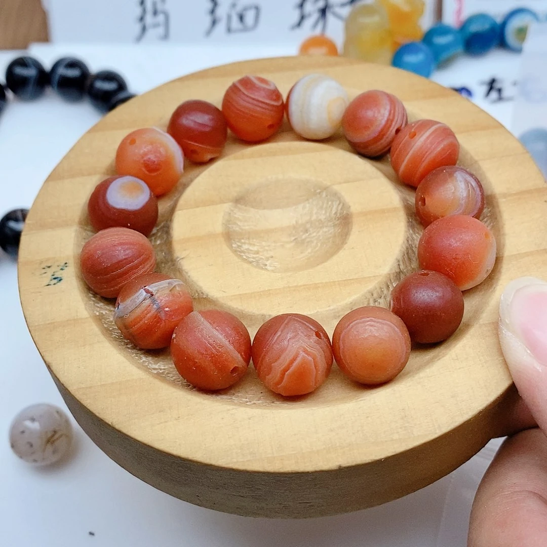 合金颈饰玛瑙/玉髓唯*