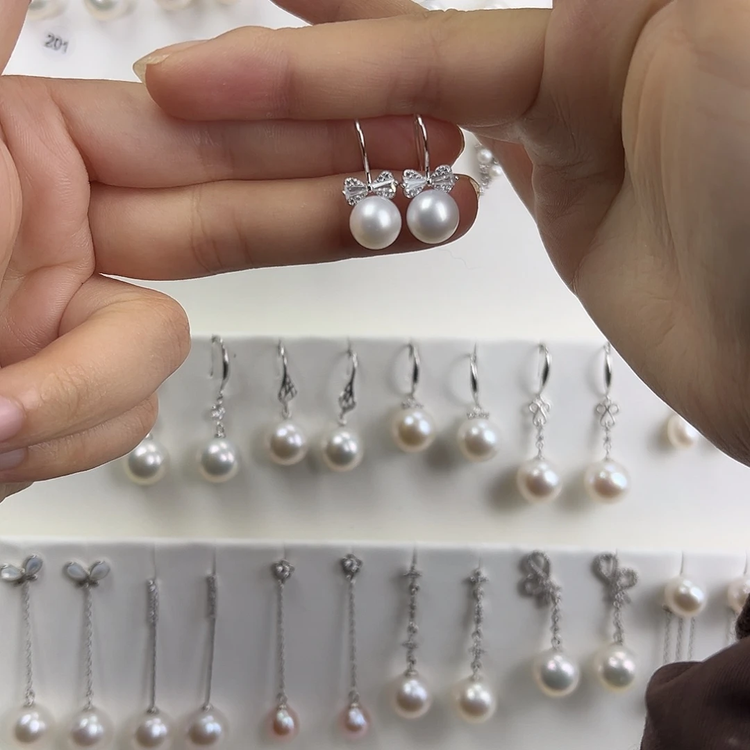 银S925镶嵌耳饰淡水珍珠