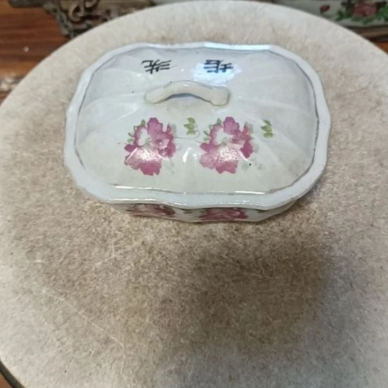 摆件粉彩陶瓷摆件粉彩陶瓷摆件粉彩