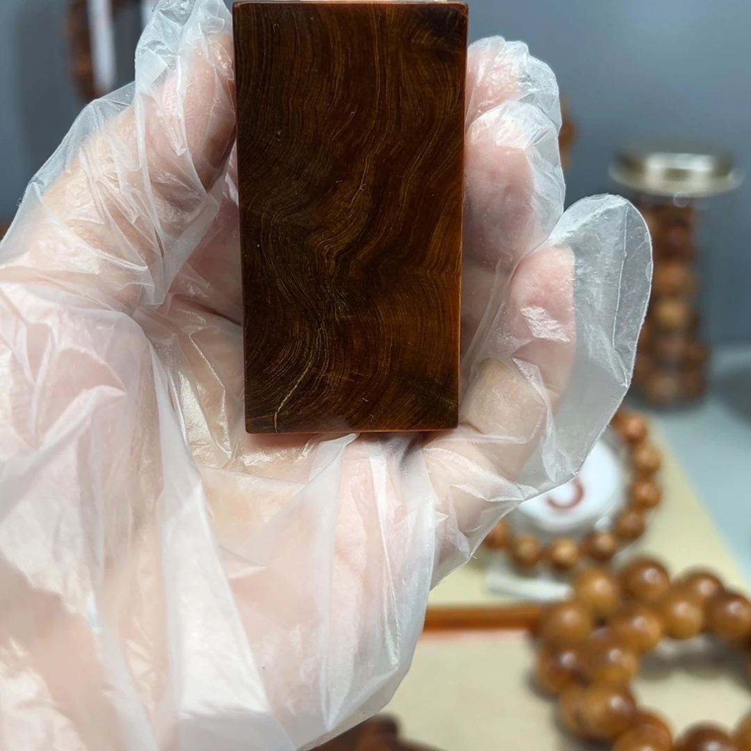 A***n柏木（崖柏）雷击牌子