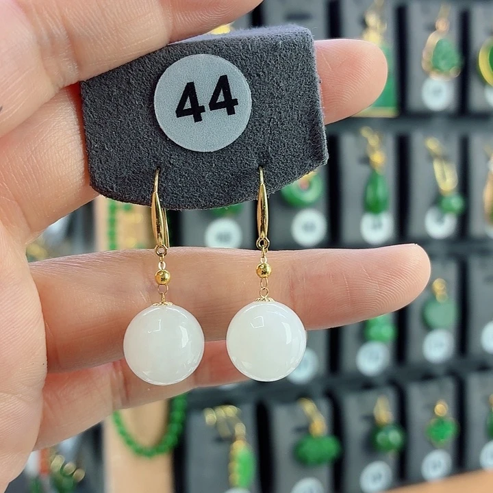 和田玉18K金镶嵌耳饰