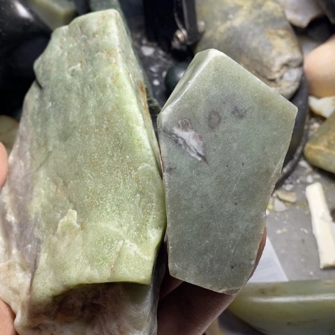 未镶嵌和田玉（糖玉）挂件