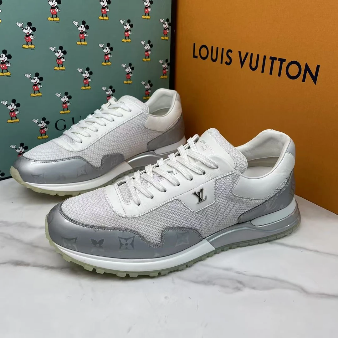 95新 LouisVuitton/路易威登 白银老花帆布潮流百搭运动鞋 43.5码