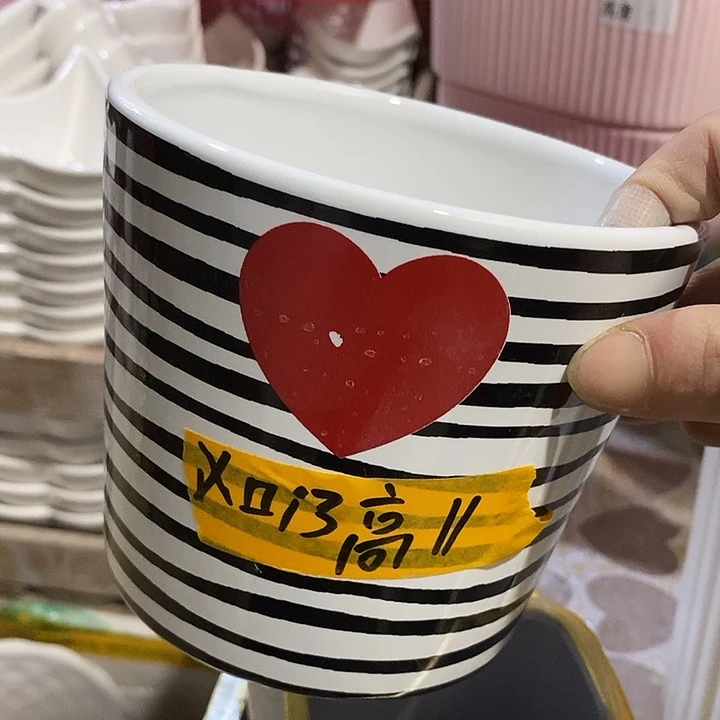 摆件陶陶盆有孔 瑕疵介意勿拍