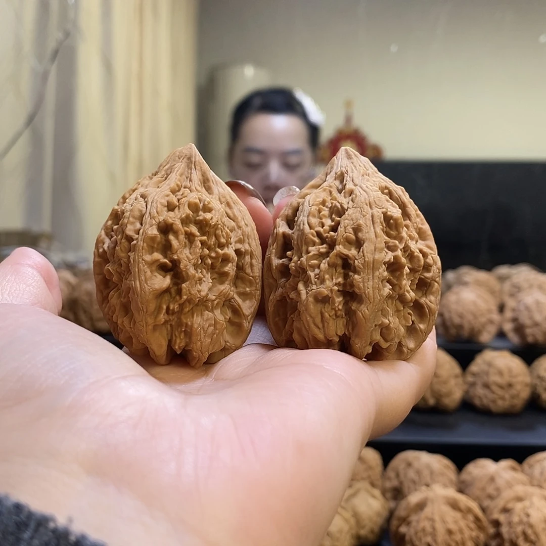 把件文玩核桃41大沽石有水尖
