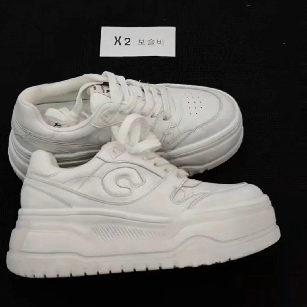 秋冬新款简约百搭加绒厚底增高女板鞋2290c