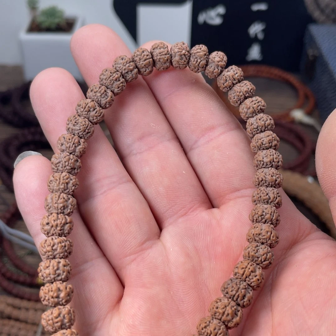 金刚菩提手串吕*哈平细手持