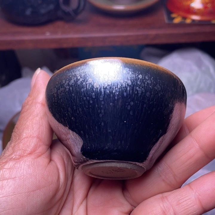 茶盏我在等一位老母亲