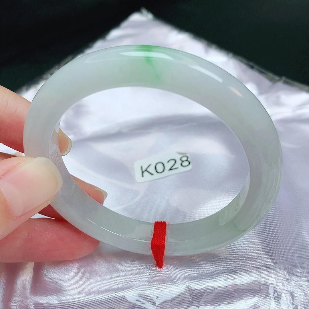 翡翠手镯未镶嵌缅甸天然A货翡翠手镯