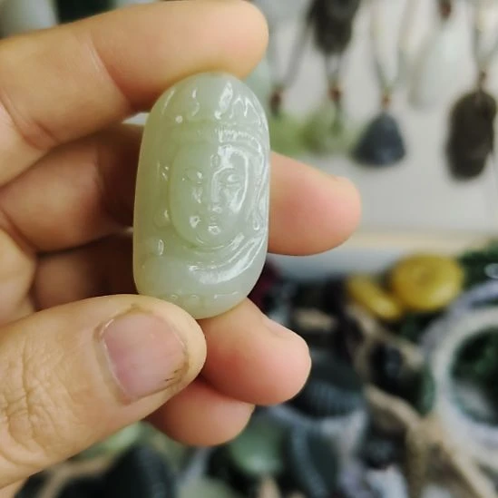 和田玉（糖玉）未镶嵌颈饰
