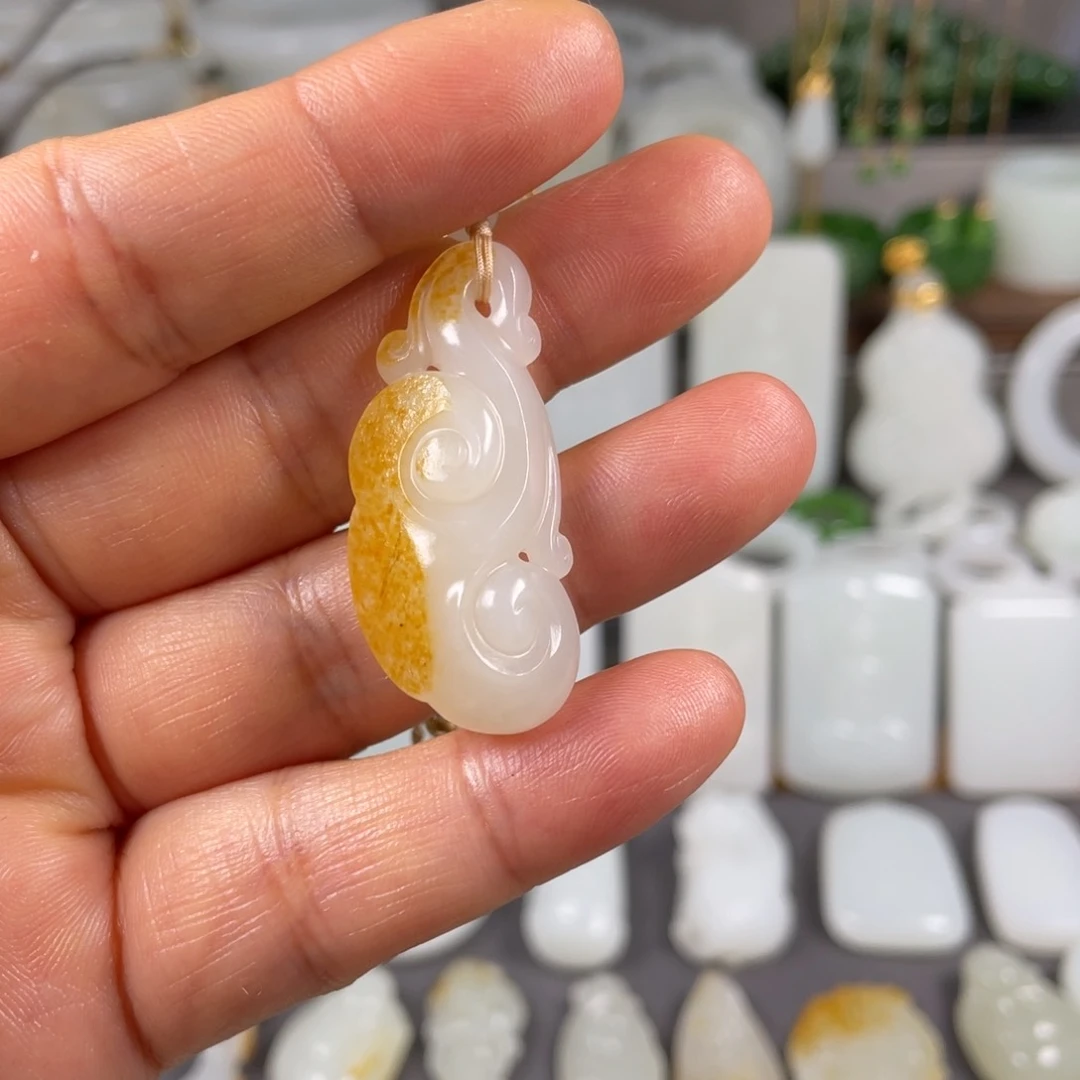 和田玉颈饰未镶嵌稳***福