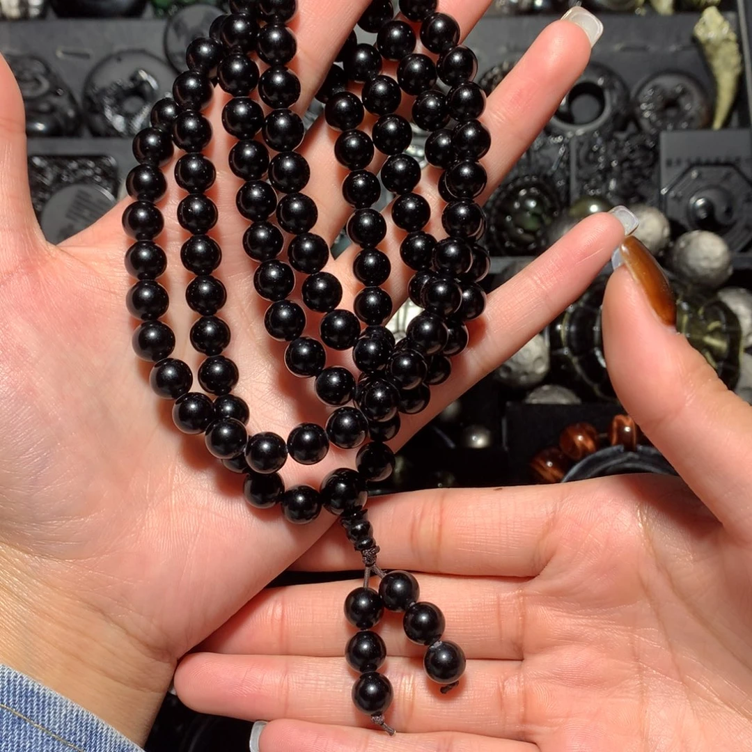 壹***壹黑曜岩未镶嵌珠宝奇石