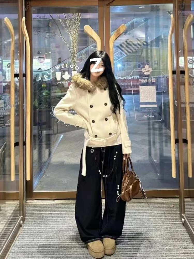 韩系双排扣短款毛呢外套女秋冬季高级感连帽毛领加厚修身小众上衣