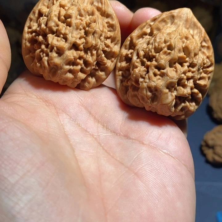 翱***翔猴头核桃吊坠817636362662