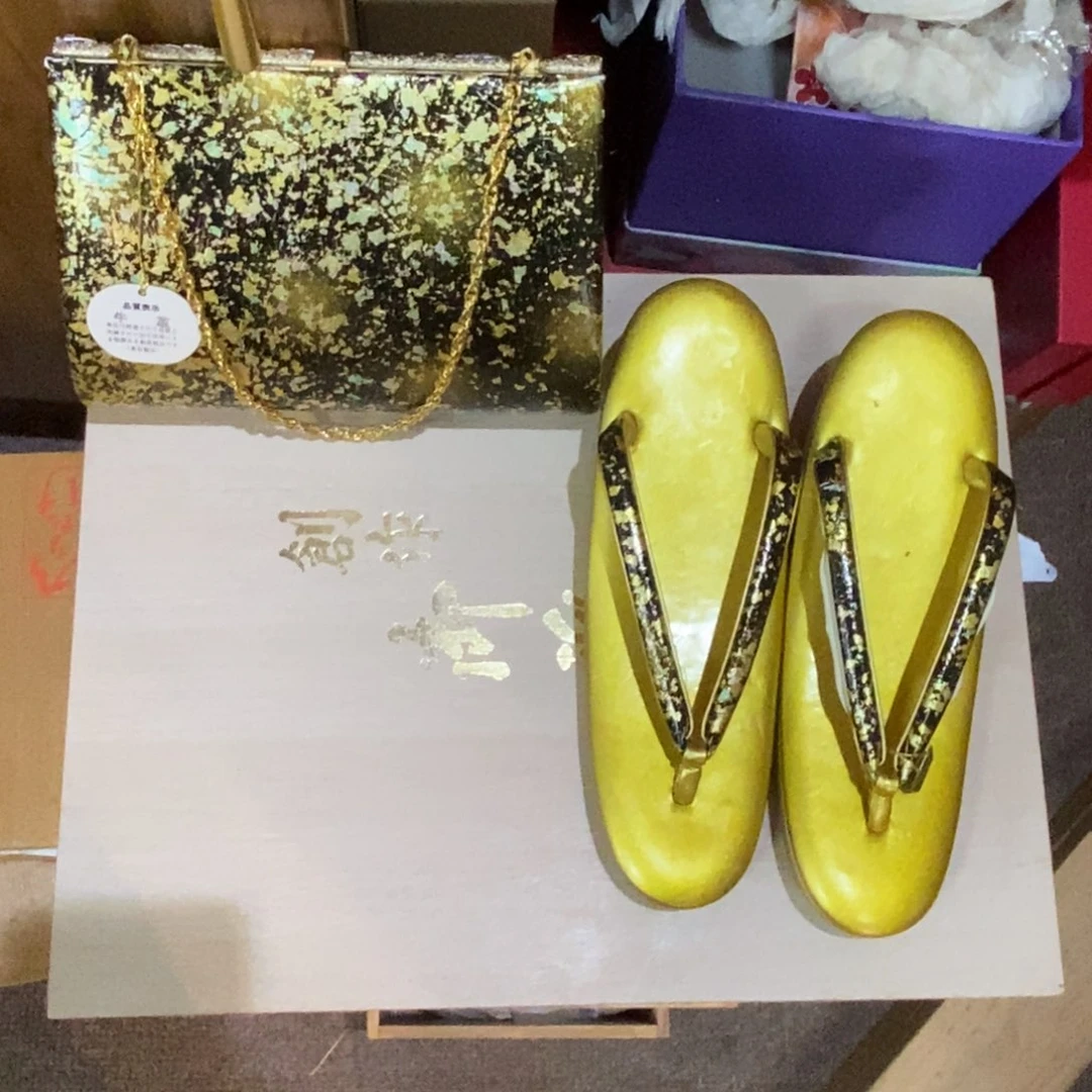 一件不留 漏漏漏哈哈哈