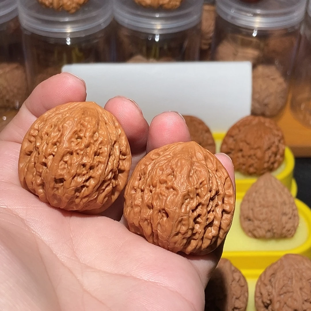 文玩核桃吊坠38铁锤妹妹